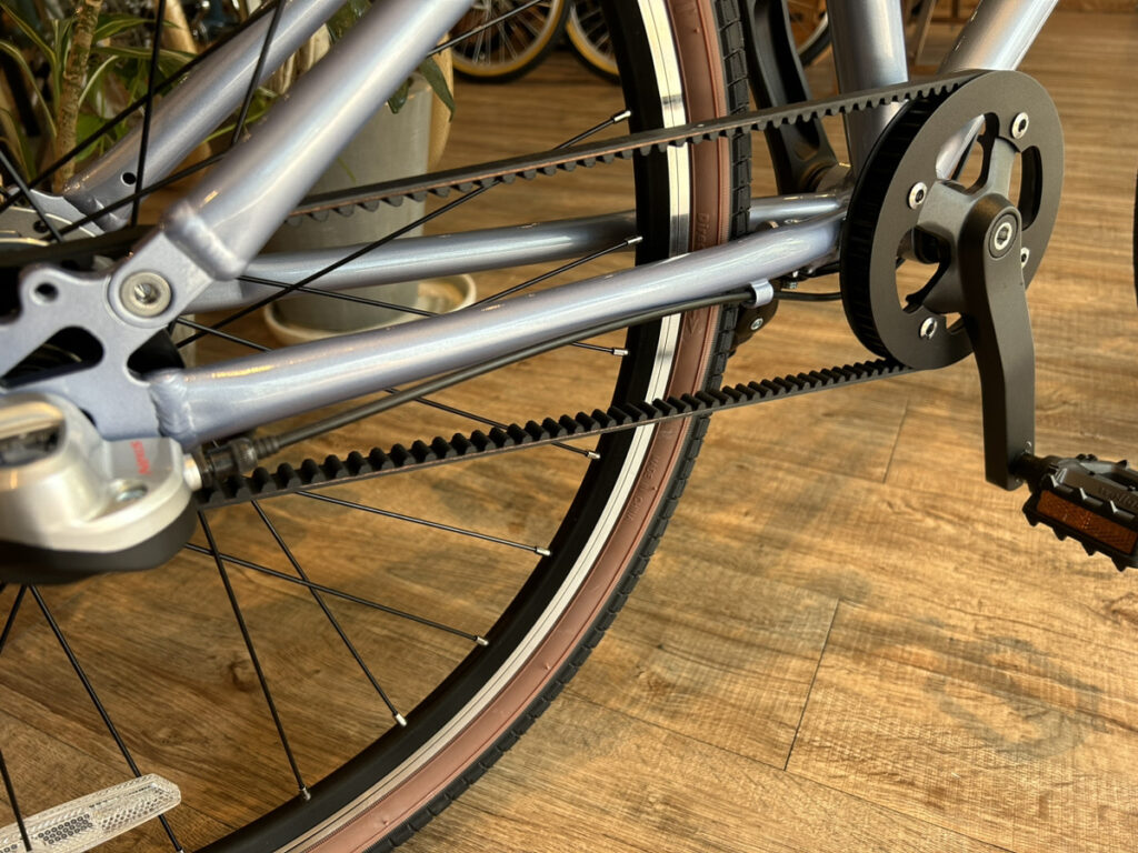 wimo kidsの駆動方式はコンチネンタル製のベルトドライブでメンテナンスフリー！